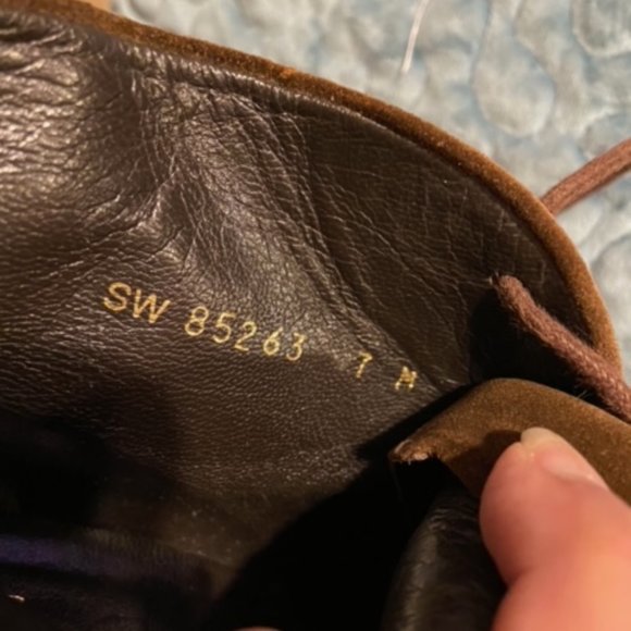 Stuart Weitzman ankle boot, Size 7, Brown suede - Picture 4 of 7